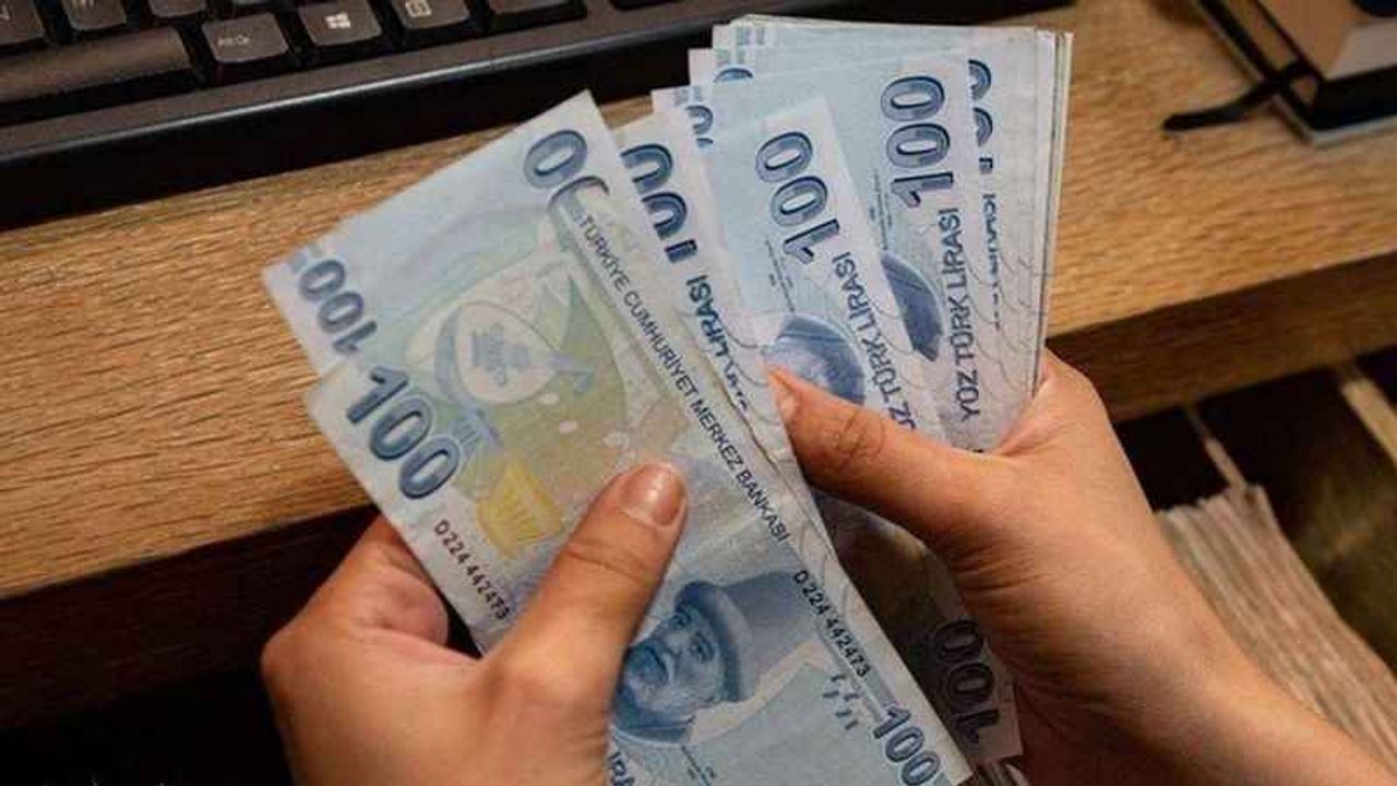 Kendi işinin patronu olmak isteyenlerin maddi sorunu kalmadı: 500 TL’ye varan destek açıklaması Halkbank’tan geldi! Üstelik genç, kadın, esnaf, herkes yararlanabiliyor! 