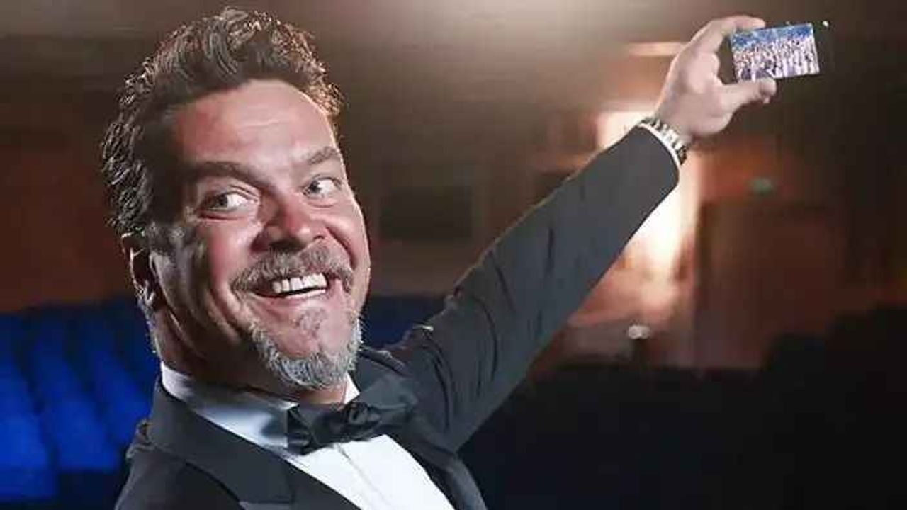 Beyazıt Öztürk'ün arşivlerden çıkardığı o fotoğraf olay yarattı! Beyaz Show’un ilk konukları belli oldu mu? 