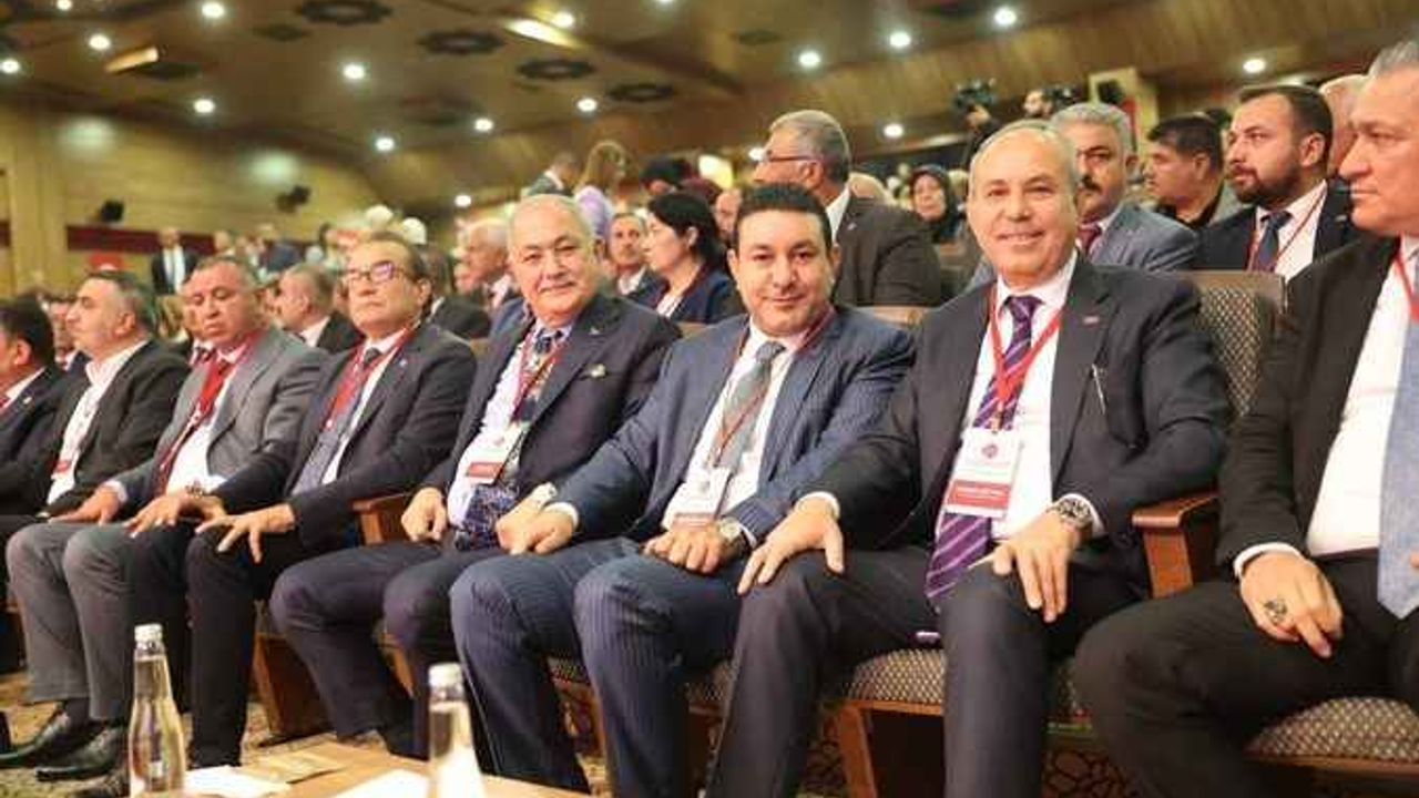Başkan Özyavuz ve yönetimi Mhp'nin Gaziantep'teki toplantısına katıldı