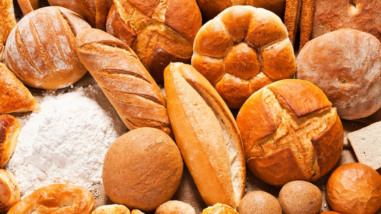 Ekmeğin Üzerindeki Tek Çizginin Hikayesi: Ekmeğe Neden Çizik Atılır?