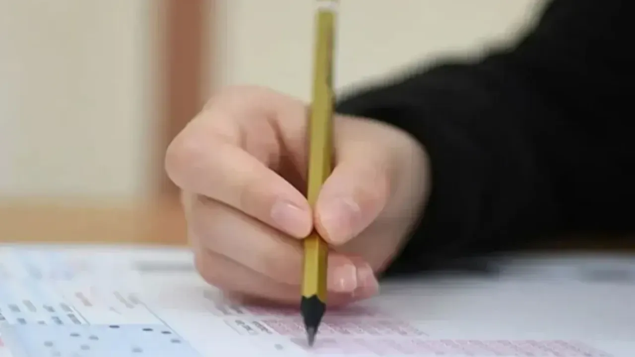 DGS Başvuru Son Gün Ne Zaman? 2026 Dikey Geçiş Sınavı Başvuru Tarihi Ve Ücreti