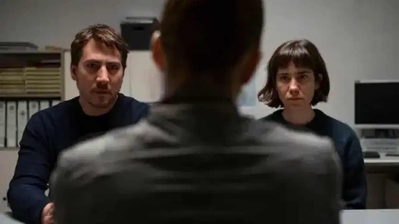 Girişte (Upon Entry) Filmi Oyuncuları, Konusu, Nerede Çekildi, Çekim Yerleri, Hikâyesi ve Yönetmeni!