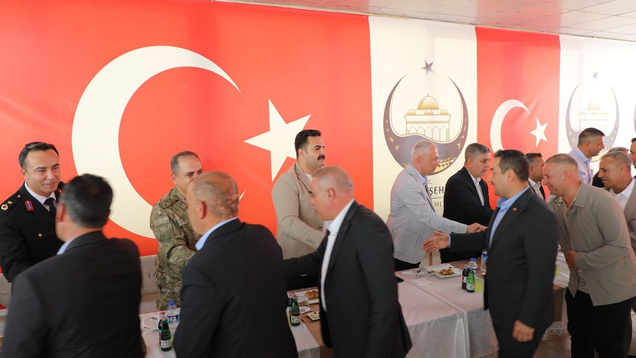Viranşehir Kaymakamlığı Bayramlaşma Programı Düzenledi
