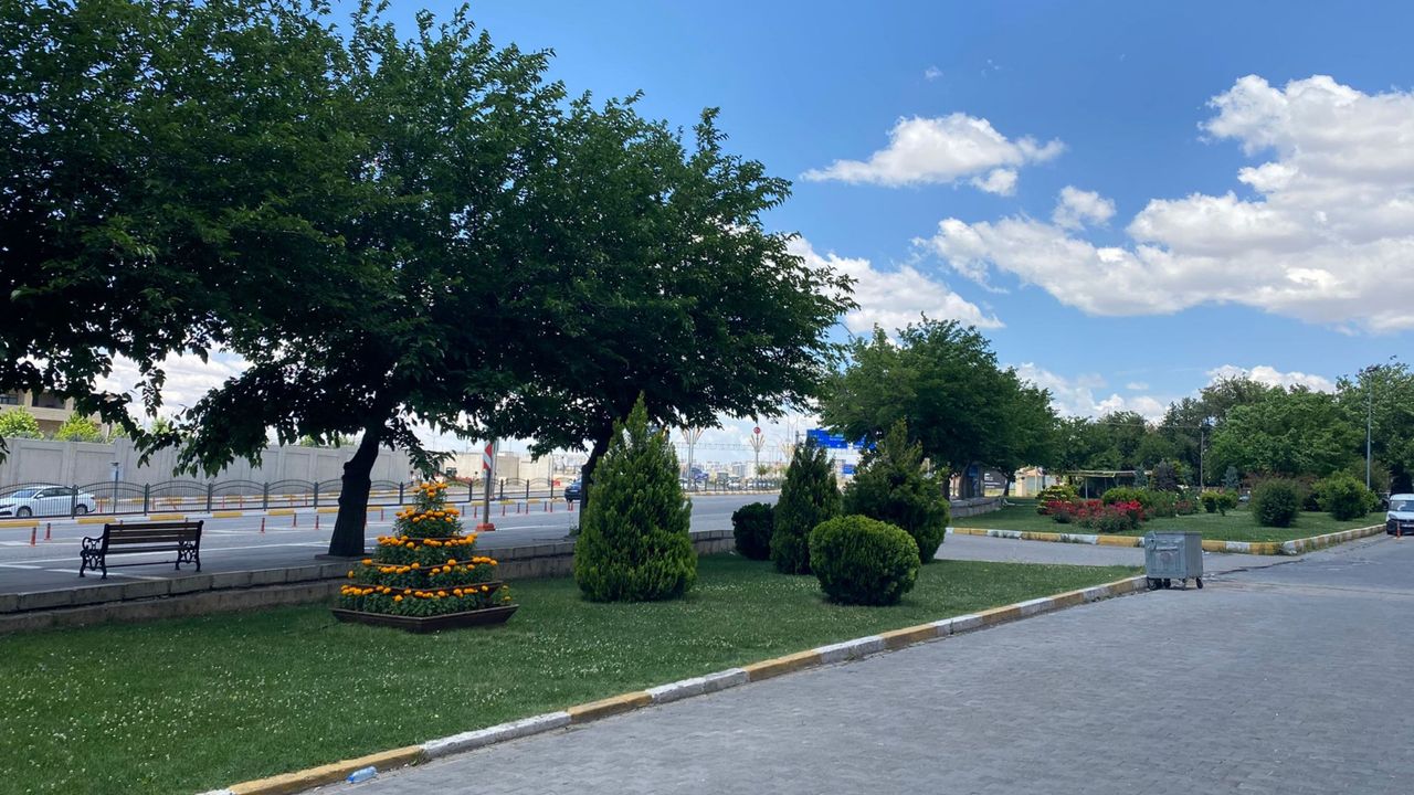 Meteoroloji Uyarmıştı: Şanlıurfa’da Fırtına Etkisini Göstermeye Başladı