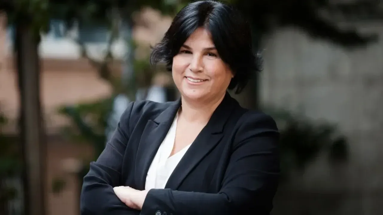 İpek Özbey’in Eşi Kim? İpek Özbey Evli Mi, Altan İnanç Kimdi