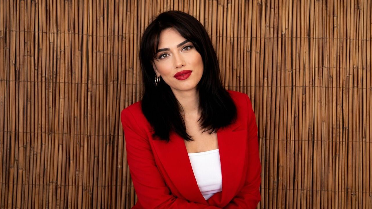 Ağrı'da Evinde Ölü Bulunan Öğretmen Irmak Ayşe Kop