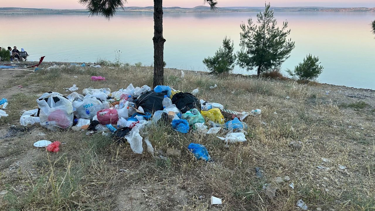 Bozova Çatak'ta Çöp Tepkisi Büyüyor: Vatandaşlar Yetkililere