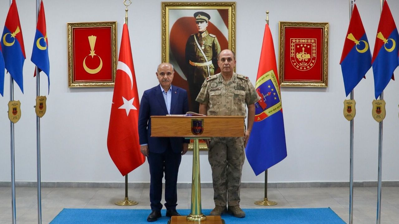 Eski Bakan Yardımcısı Mehmet Aktaş’tan Şanlıurfa İl Jandarma