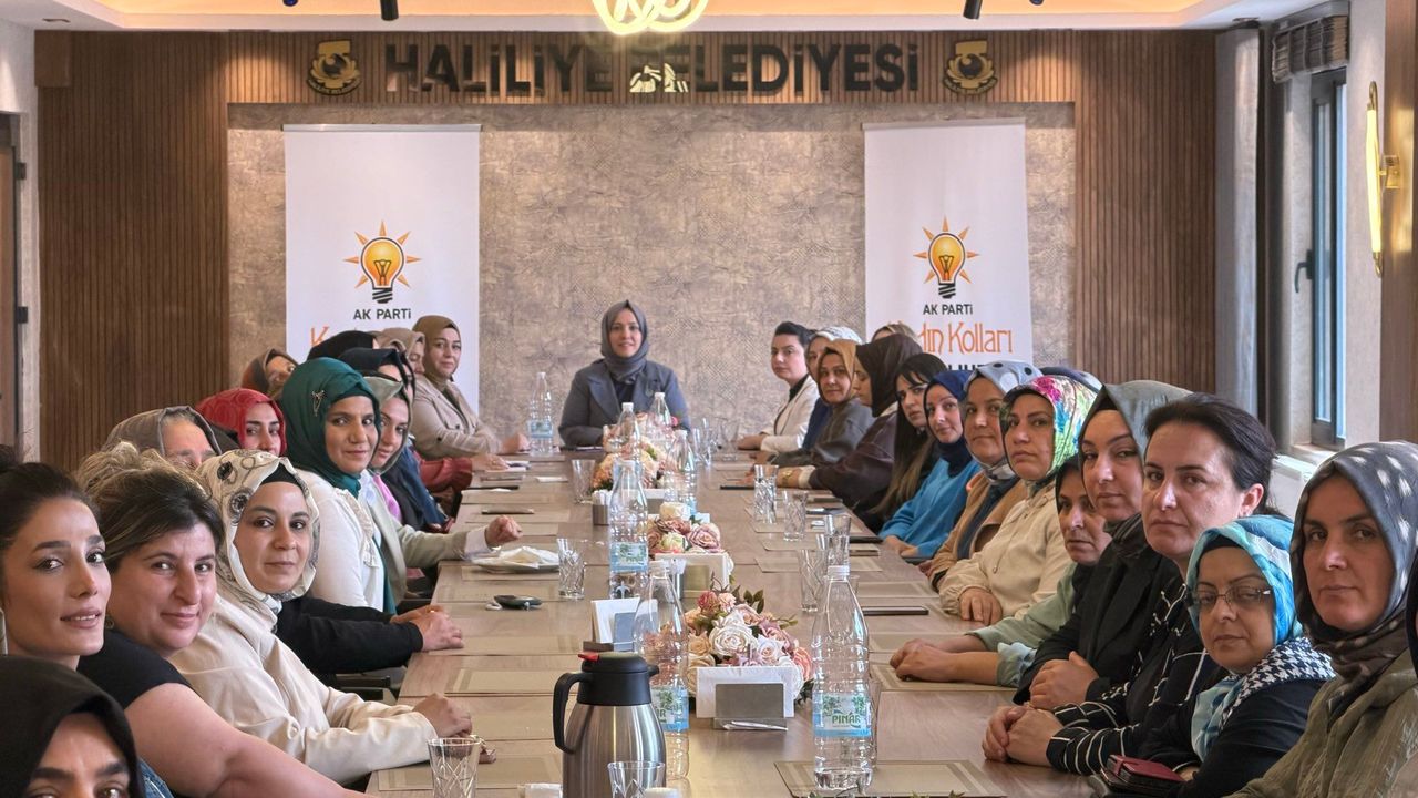 AK Parti Şanlıurfa Kadın Kollarından Narkotik Eğit