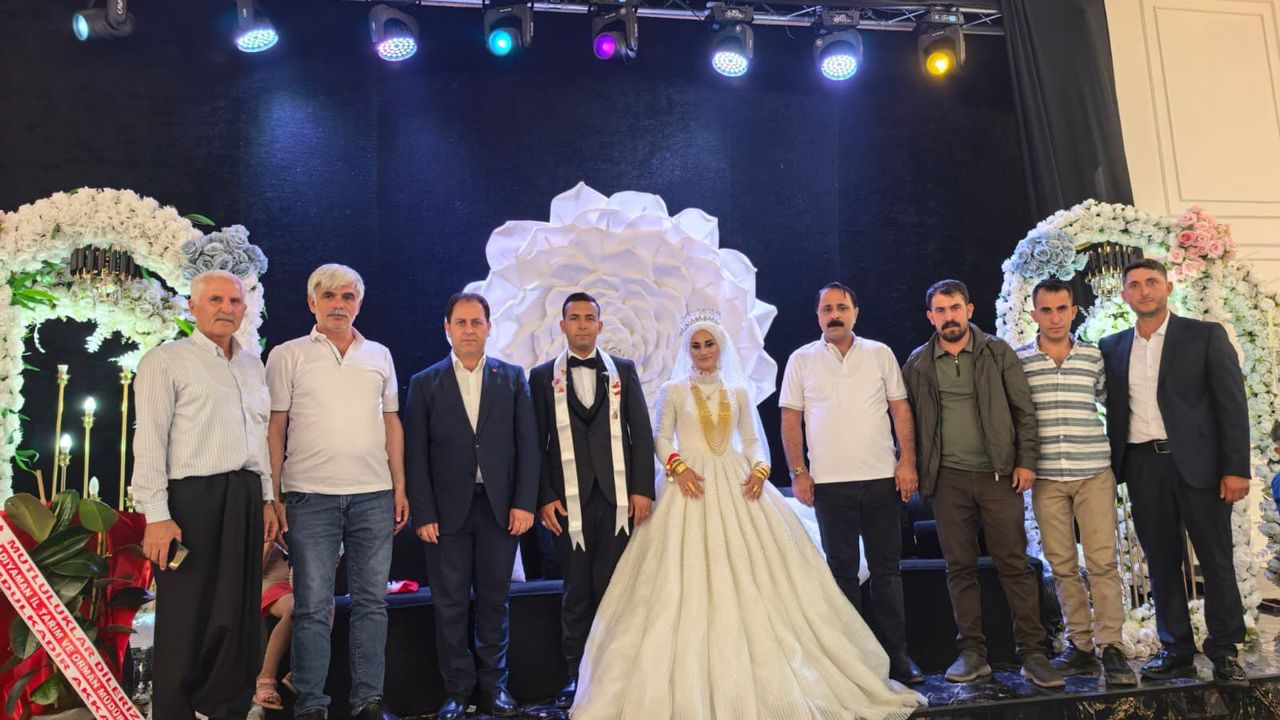 Karakaş Ve Akdemir Ailelerinin Mutlu Günü