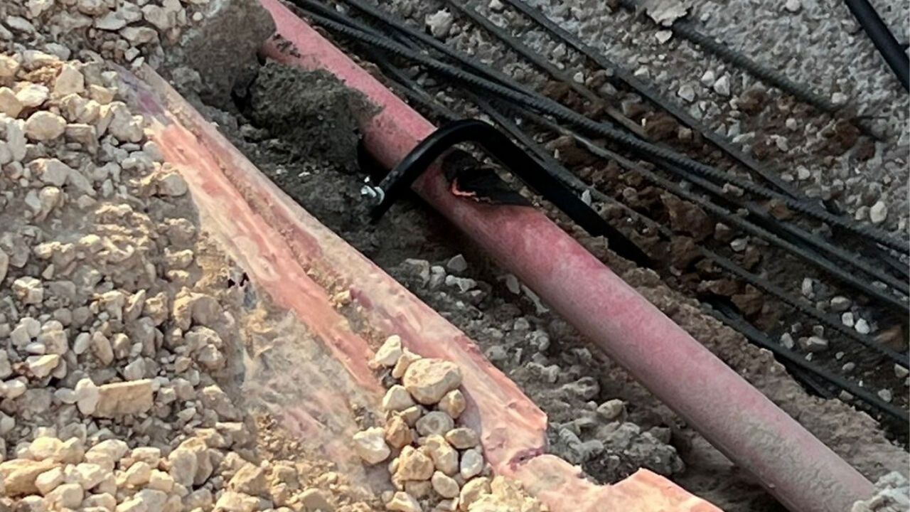 Karaköprü’de Kablo Hırsızlığı Girişimi Patlamayla 