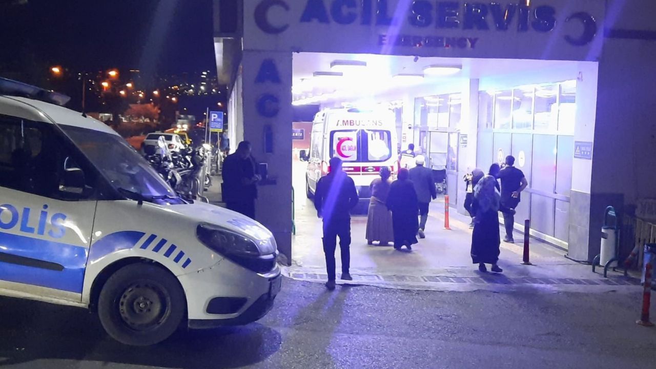 Karaköprü'deki Olayda 21 Yaşındaki Genç Kız Yarala