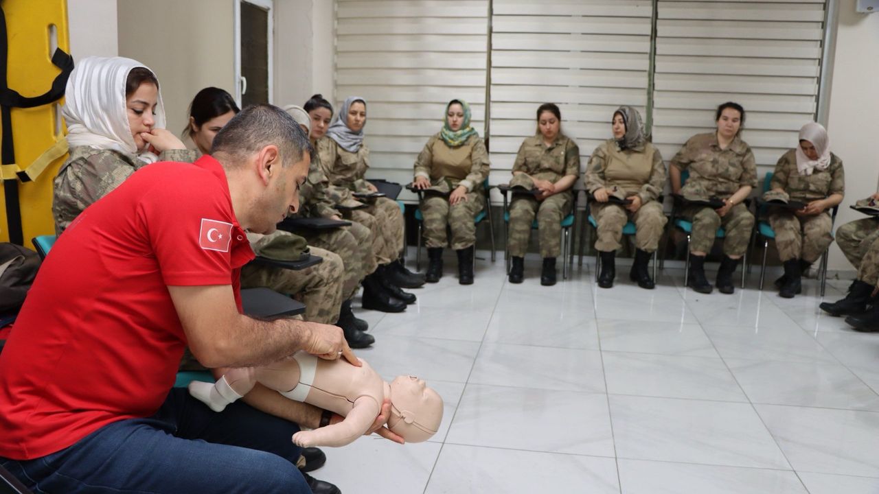 Şanlıurfa Valiliği Koordinesinde Güvenlik Korucularına İlk Y