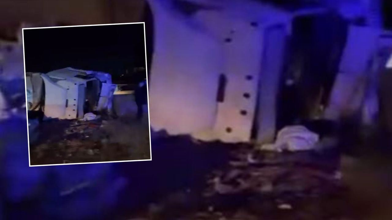 Şanlıurfa’da Feci Kaza Ucuz Atlatıldı: Tır Şarampole Devrildi
