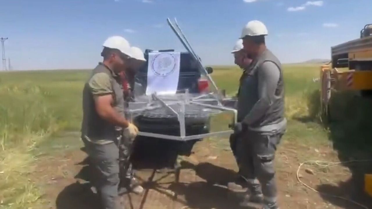 Şırnak’ta Leylekler İçin Güvenli Yuva Platformları