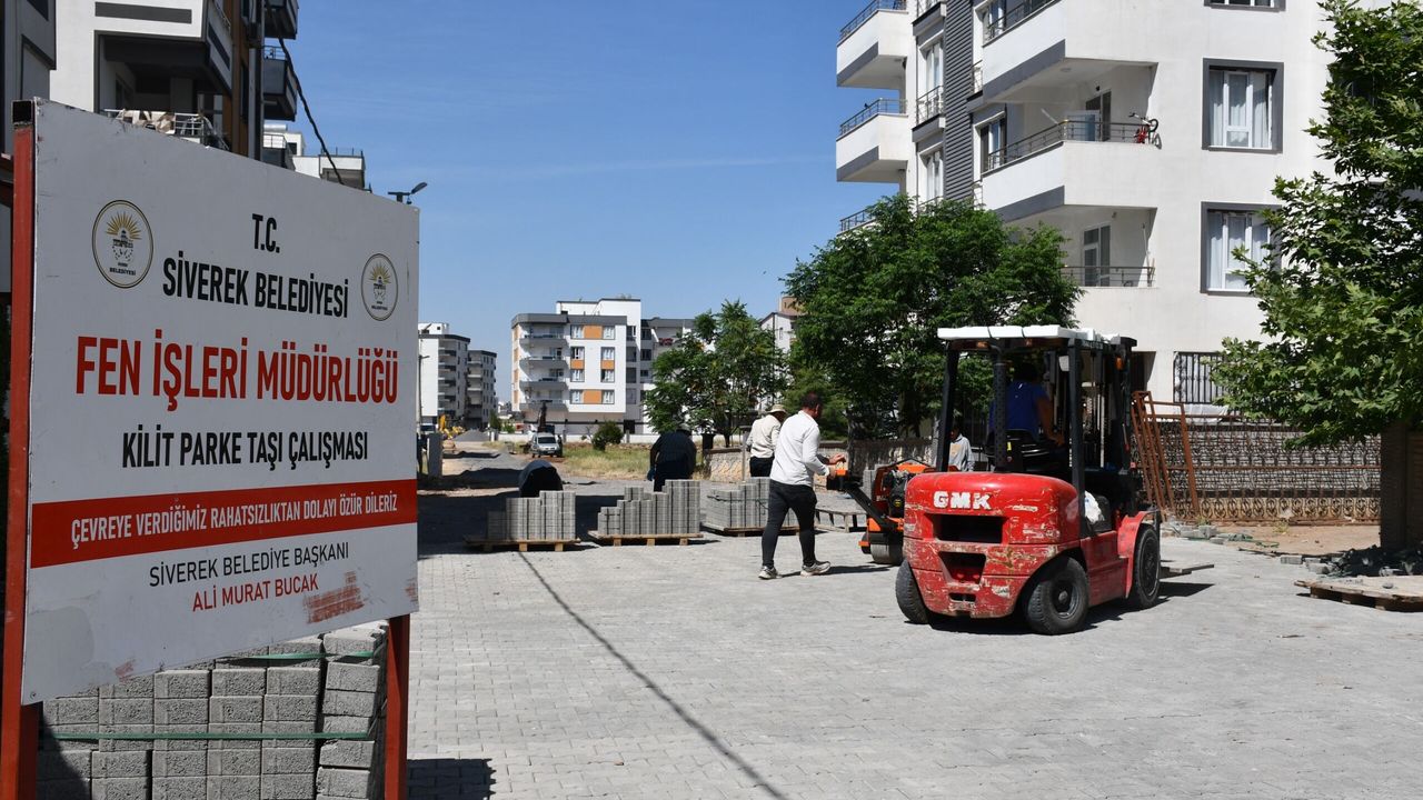 Siverek Belediyesi Üstyapı Çalışmalarını Sürdürüyo