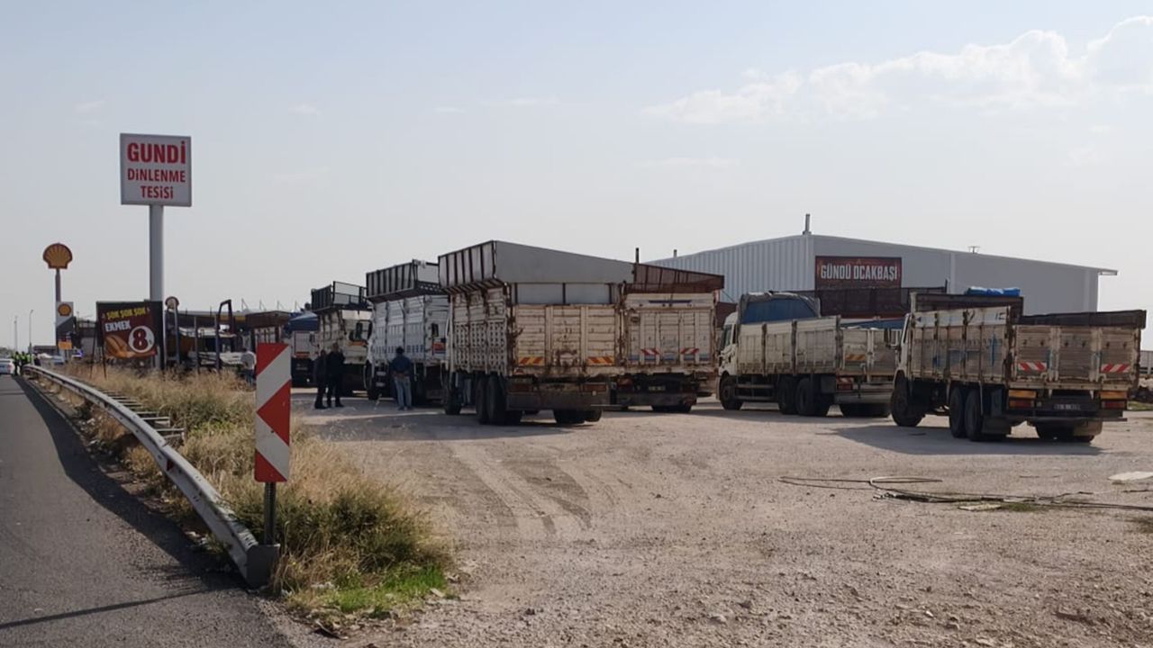 Şanlıurfa Emniyeti'nden KPSS trafiğine müdahale
