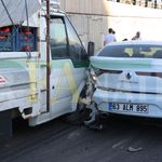 Şanlıurfa’nın Göbeğinde Zincirleme Kaza: 4 Araç Birbirine Girdi, 2 Yaralı