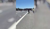 Şanlıurfa-Gaziantep Otoyolunda TIR Devrildi