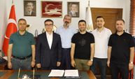 Siverek Belediyesi'nde Kadrolu İşçiler İçin TİS İmzalandı