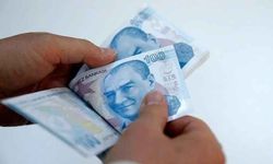 Emekliler bayramdan önce 7.000 TL'si nakit olmak üzere 10.000 TL ödeme alacak! Temmuz ara zammı düzenlemesi! O bankadan ödenecek! 