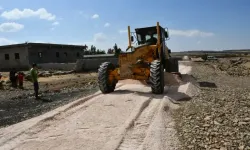 Siverek Belediyesi kırsalda yol sorununu çözüme kavuşturuyor (VİDEO)