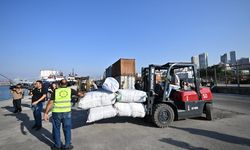 Türkiye'den Lübnan'a bin tonluk yardım ulaştı