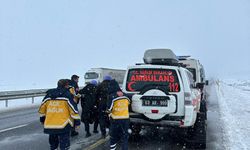 Yolda Kalan hastalara paletli Ambulans ile ulaşıldı