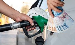 Depoları Doldurun: Motorine Gece Yarısı Zam Geliyor