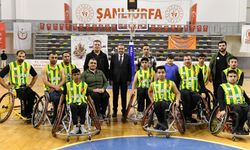 Vali Şıldak’tan Şanlıurfa Tekerlekli Sandalye Basketbol Takımı’na Tebrik!