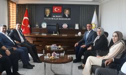 Eyübiye Kaymakamı Hamit Kıyıcı AK Parti’yi Ziyaret Etti