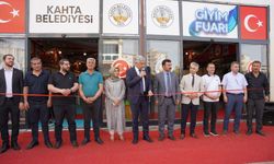 Kahta Belediyesi Giyim Fuarı’nı Hizmete Açtı