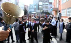 2025 Yaz Tatili Ne Zaman, Erken mi Başlıyor? Kurban Bayramı 12 Gün Mü Tatil, Okullar Kaç Gün Tatile Girecek?