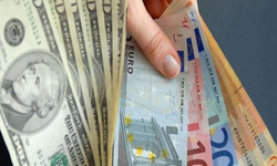 Dövizde Bayram Telaşı: Dolar Ve Euro Yükselişte
