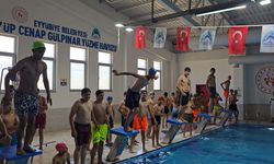 Eyyübiye’nin Gençleri Yüzme Havuzunda Buluşuyor