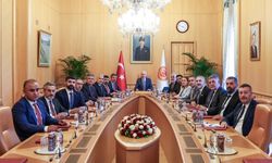 TBMM Başkanı Kurtulmuş, Şanlıurfa Baro Başkanı Abdullah Öncel’i Kabul Etti