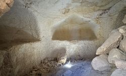 Şanlıurfa'da Kaya Mezar Keşfedildi