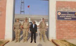 Akçakale Kaymakamı, Jandarma Karakolu’nda İncelemelerde Bulundu