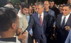 CHP Genel Başkanı Özgür Özel Şanlıurfa’da Vatandaşlarla Buluştu