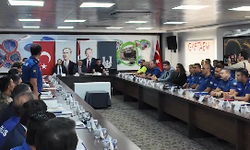 Şanlıurfa Valisi Hasan Şıldak, Emniyet Birimleriyle Değerlendirme Toplantısı Yaptı