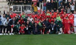 İshak Çakmak 1461 Trabzon Futbol Kulübü’ne Transfer Oldu