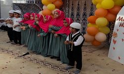 Akçakale’de Manevi Coşku! Minikler Sahneye Çıktı