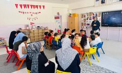 Miniklerden Sağlık Mesleklerine Büyük İlgi!