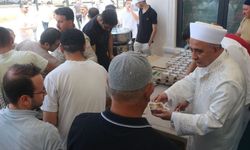 Karaköprü’de Cuma Sonrası Aşure Bereketi