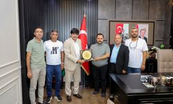 Murat Basyan’dan Viranşehir Belediyesi’ne Ziyaret