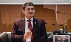 Çağrı Erhan Kimdir? Kaç Yaşında, Nereli, Ne İş Yapar? Hayatı ve Kariyeri