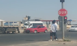 Şanlıurfa’da Kavşakta Korku Dolu Dakikalar! Araçlar Çarpıştı