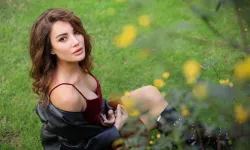 Ece İrtem Hangi Dizilerde Oynadı? Kızılcık Şerbeti Işıl’dan Yeni Gelin Ve Bay Yanlış’a Uzanan Kariyer