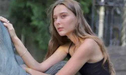 Altı Üstü İstanbul’un Naz’ı Kimdir, Naz Başer’i Kim Oynuyor, Elçin Zehra İrem Kimdir, Kaç Yaşında, Hangi Dizilerde Oynadı?