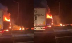 Gaziantep–Şanlıurfa Otoyolunda TIR Yangını: Alevler Aracı Kısa Sürede Sardı